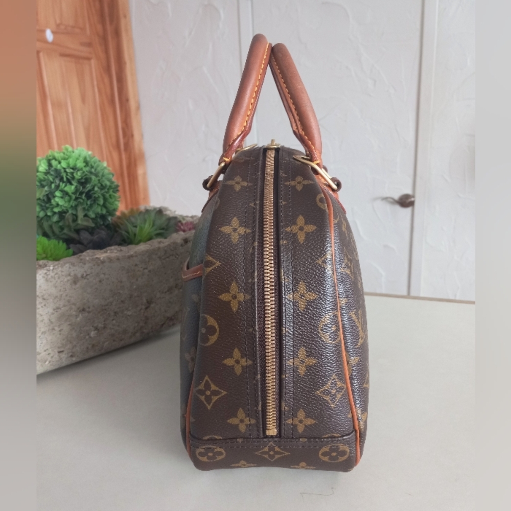 Louis Vuitton Trouville handbag in Brown Monogram Canvas - Picture 6 of 16